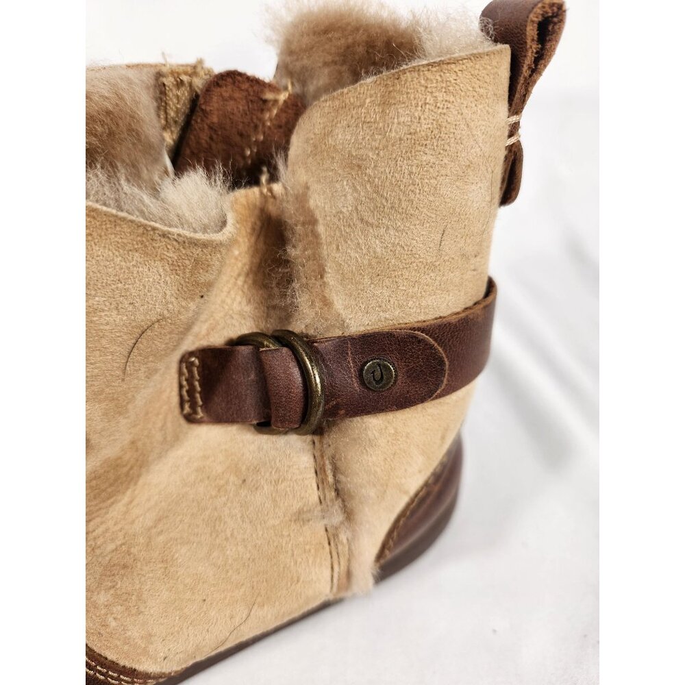 NWOB OluKai Womens Pehuea Hulu Boots Brown Wool Shearling Lined US/8 - Picture 9 of 11
